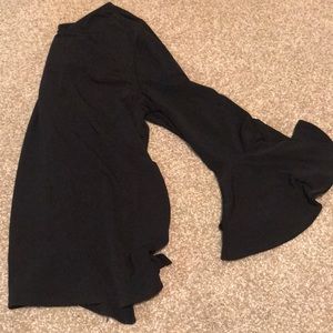 NEW WITH TAGS: Women’s Flowy Black Top